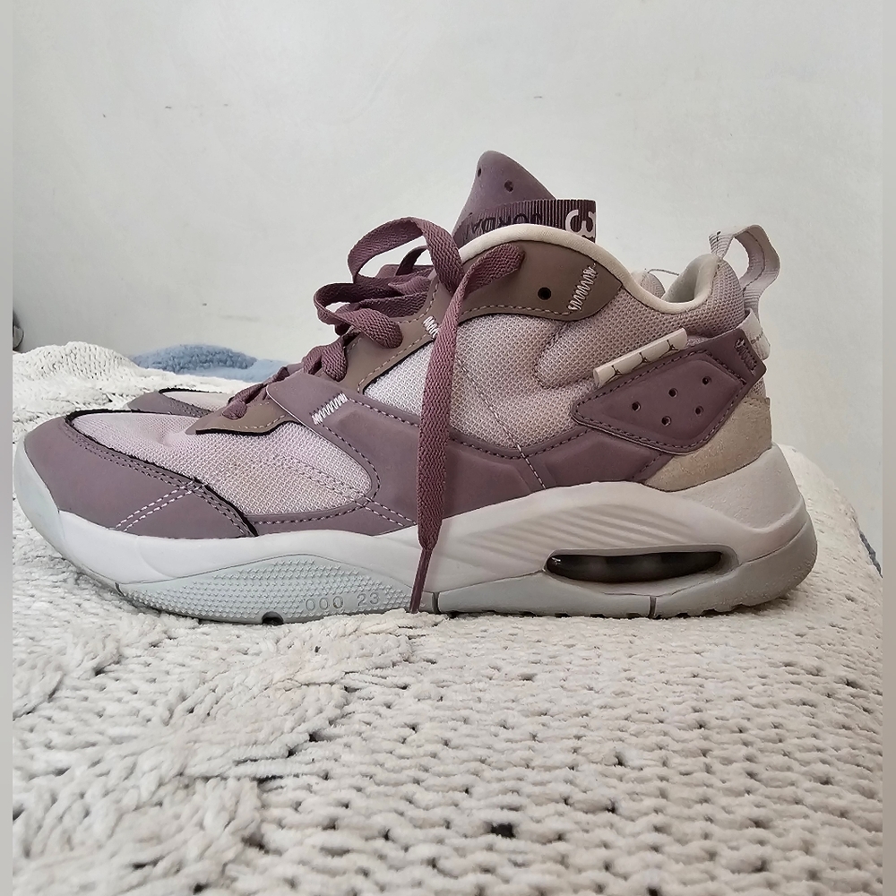 Women's Jordan Air NFH 'Infinite Lilac' - Picture 8 of 9
